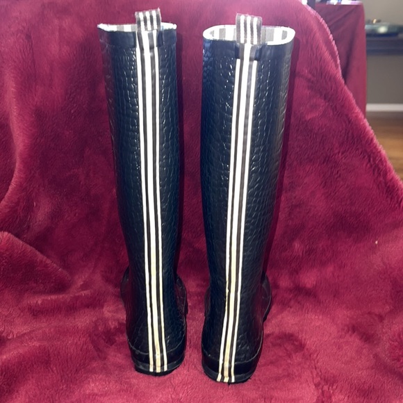 Henri Bendel, and boast crocodile rain boots - Picture 2 of 6